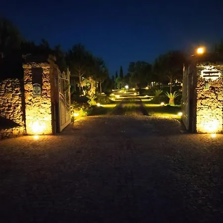 Tenuta Espada Luxury 公寓式酒店 3*